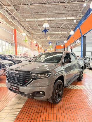 RAM RAMPAGE 2.0 HURRICANE 4 TURBO GASOLINA R/T 4X4 AUTOMÁTICO